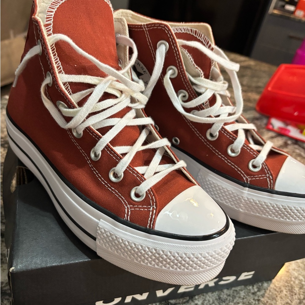 Converse Women's Red and White High-Top Sneakers